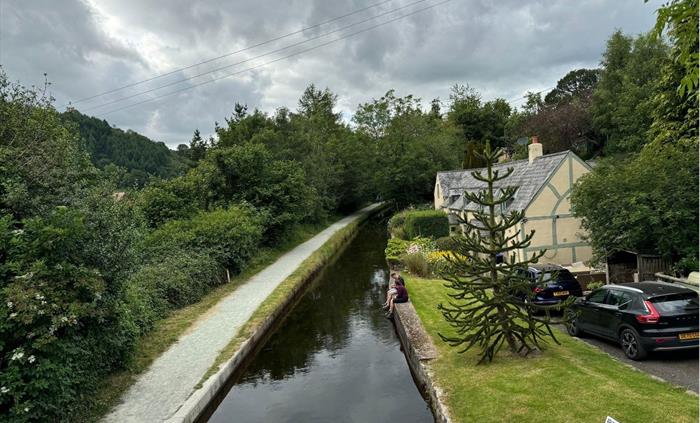 Llangollen Canal  Scenic View From Bridge 46.